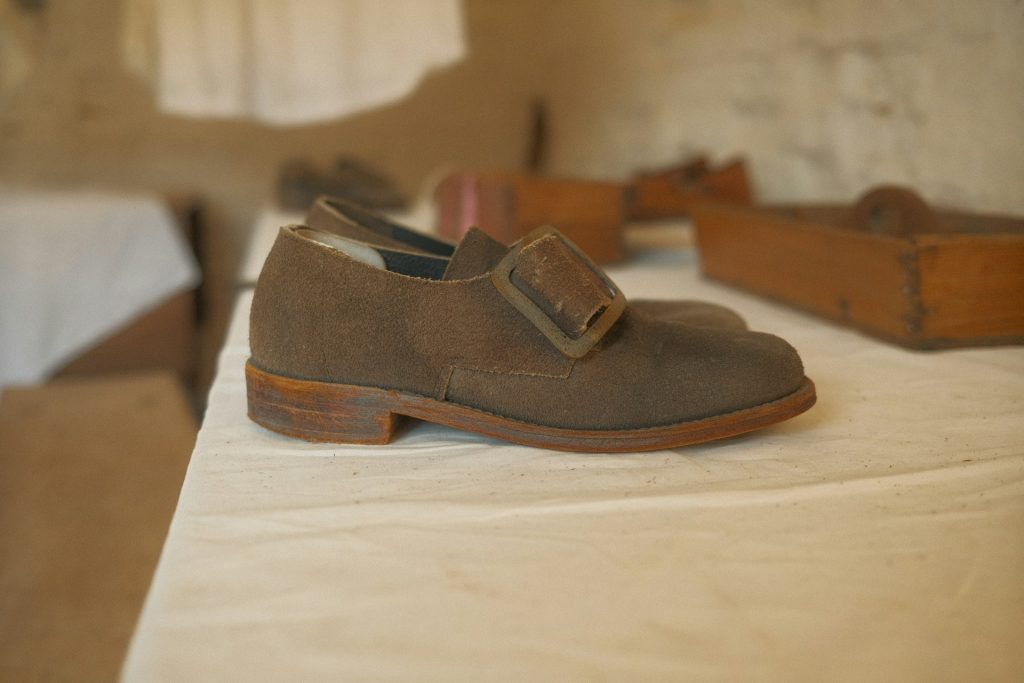 how-to-clean-suede-shoes