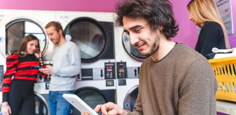 Expert Tips For Laundry in Manhattan from Apps to Laundromat